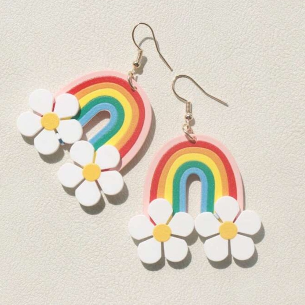 🌈 Rainbow Earrings 🌈 - Picture 2 of 4
